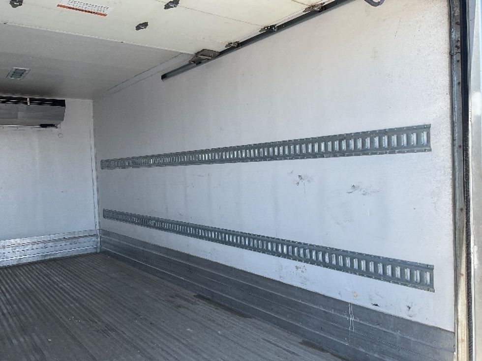 Refrigerated Truck-Light and Medium Duty Trucks-Isuzu-2022-NRR-Greeley-CO-77,629\n\t\tmiles-$ 65,250 - Image 12
