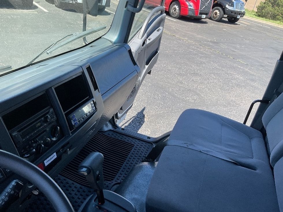 Refrigerated Truck-Light and Medium Duty Trucks-Isuzu-2022-NRR-Greeley-CO-77,629\n\t\tmiles-$ 65,250 - Image 19