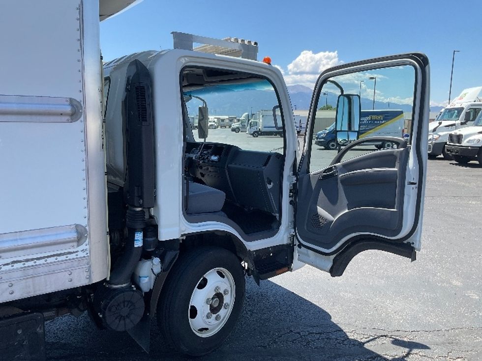 Refrigerated Truck-Light and Medium Duty Trucks-Isuzu-2022-NRR-Greeley-CO-77,629\n\t\tmiles-$ 65,250 - Image 20