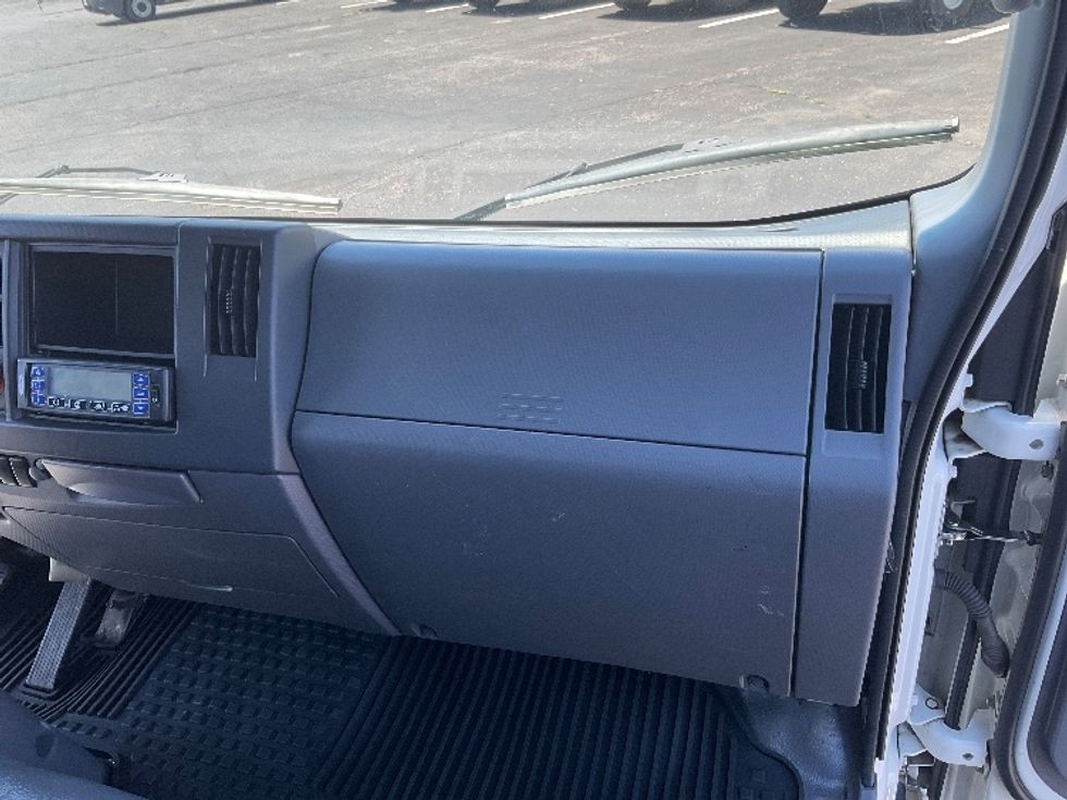Refrigerated Truck-Light and Medium Duty Trucks-Isuzu-2022-NRR-Greeley-CO-77,629\n\t\tmiles-$ 65,250 - Image 21