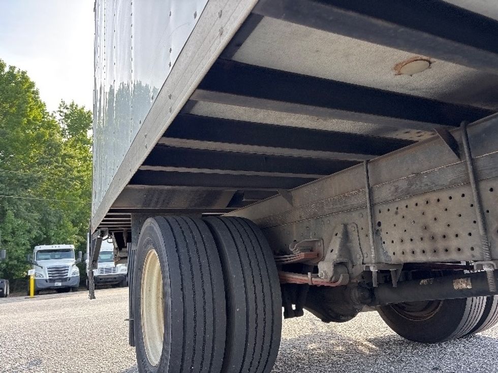 Refrigerated Truck-Light and Medium Duty Trucks-Isuzu-2022-NRR-Greer-SC-119,626\n\t\tmiles-$ 59,250 - Image 13