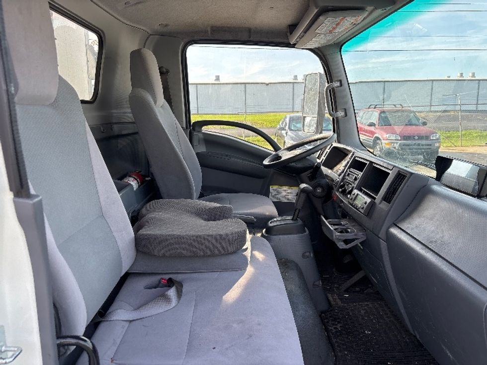 Refrigerated Truck-Light and Medium Duty Trucks-Isuzu-2022-NRR-Greer-SC-119,626\n\t\tmiles-$ 59,250 - Image 21