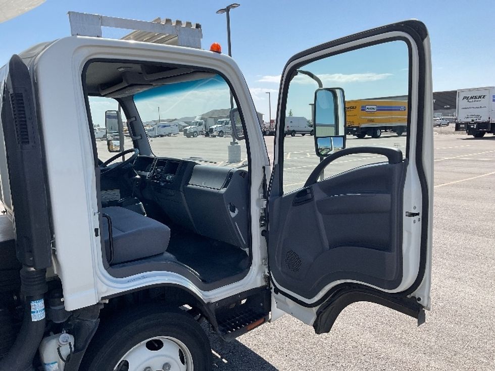 Refrigerated Truck-Light and Medium Duty Trucks-Isuzu-2022-NRR-Idaho Falls-ID-92,587\n\t\tmiles-$ 65,500 - Image 20