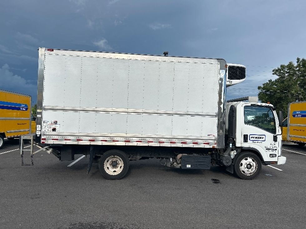 Refrigerated Truck-Light and Medium Duty Trucks-Isuzu-2022-NRR-Ocala-FL-191,510\n\t\tmiles-$ 44,500 - Image 15