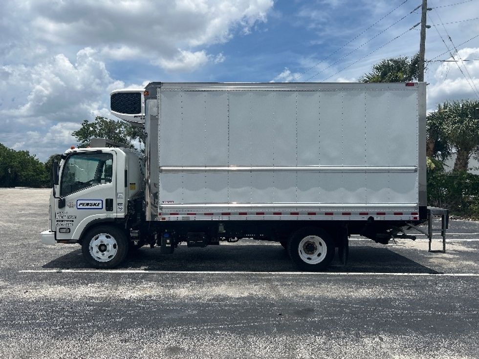Refrigerated Truck-Light and Medium Duty Trucks-Isuzu-2022-NRR-Orlando-FL-203,257\n\t\tmiles-$ 39,000 - Image 4