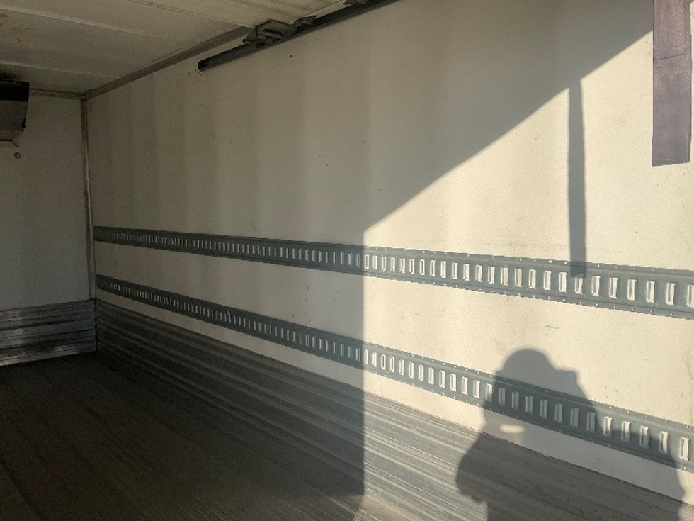 Refrigerated Truck-Light and Medium Duty Trucks-Isuzu-2022-NRR-Santa Ana-CA-35,375\n\t\tmiles-$ 72,000 - Image 12