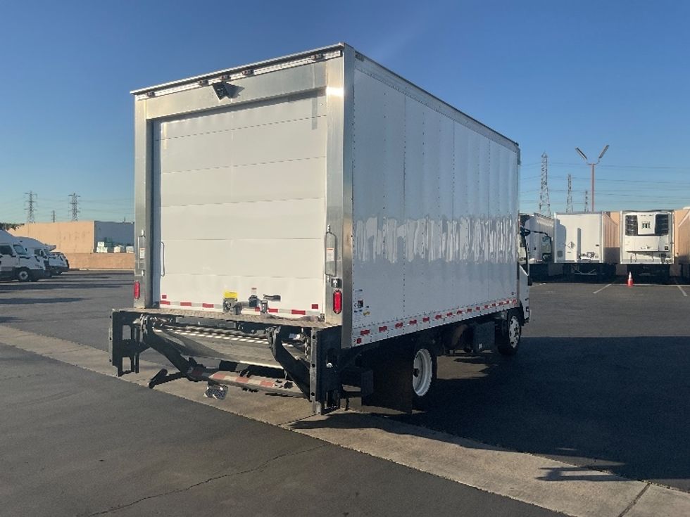 Refrigerated Truck-Light and Medium Duty Trucks-Isuzu-2022-NRR-Santa Ana-CA-35,375\n\t\tmiles-$ 72,000 - Image 13