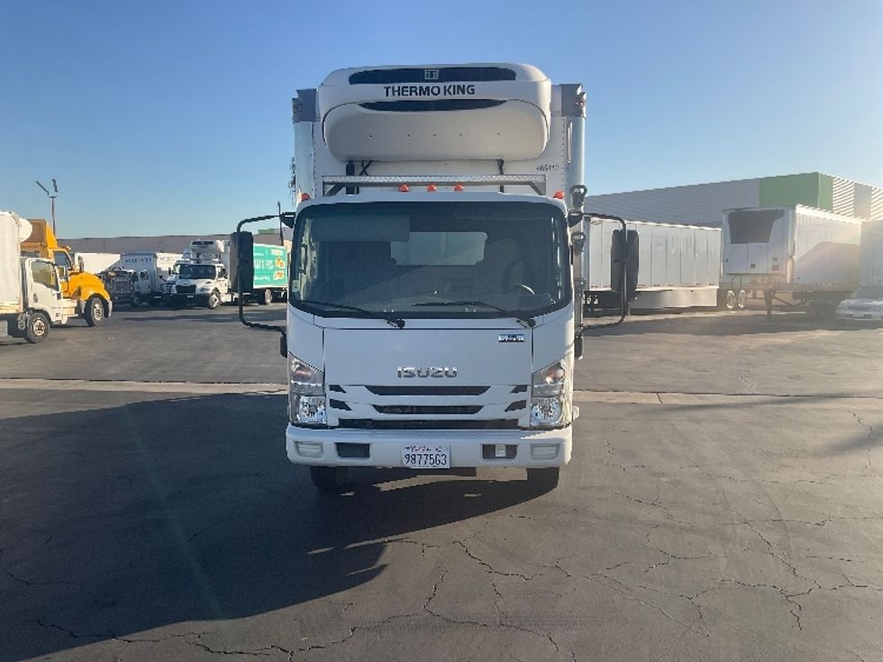 Refrigerated Truck-Light and Medium Duty Trucks-Isuzu-2022-NRR-Santa Ana-CA-35,375\n\t\tmiles-$ 72,000 - Image 2