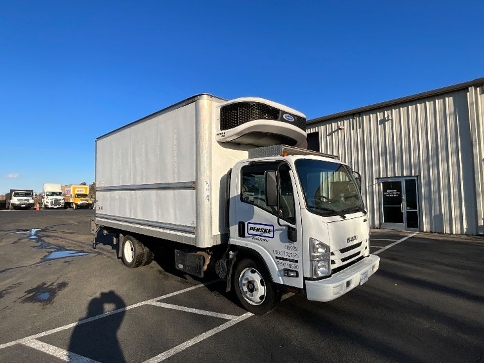 Refrigerated Truck-Light and Medium Duty Trucks-Isuzu-2022-NRR-Sterling-VA-144,556\n\t\tmiles-$ 51,250 - Image 1