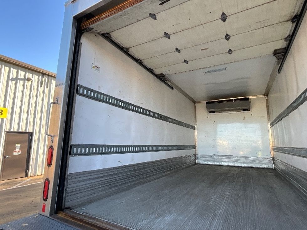 Refrigerated Truck-Light and Medium Duty Trucks-Isuzu-2022-NRR-Sterling-VA-144,556\n\t\tmiles-$ 51,250 - Image 11