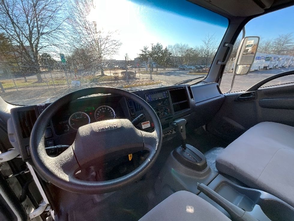 Refrigerated Truck-Light and Medium Duty Trucks-Isuzu-2022-NRR-Sterling-VA-144,556\n\t\tmiles-$ 51,250 - Image 18