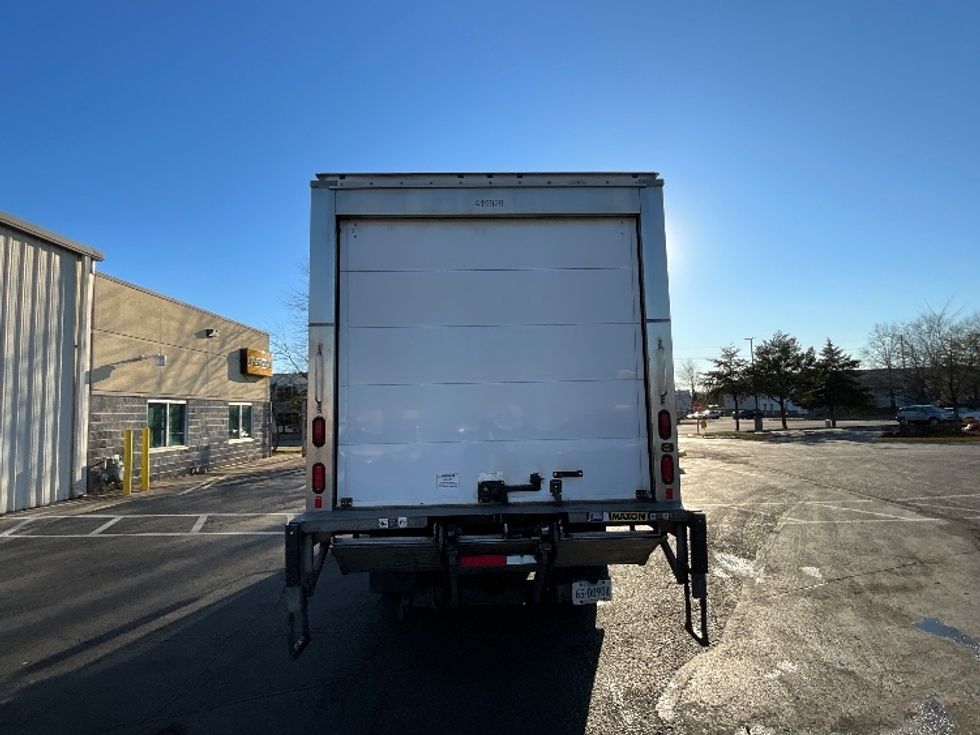 Refrigerated Truck-Light and Medium Duty Trucks-Isuzu-2022-NRR-Sterling-VA-144,556\n\t\tmiles-$ 51,250 - Image 7