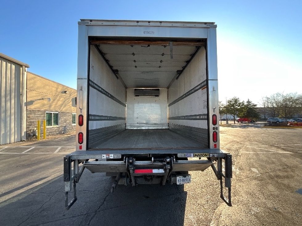 Refrigerated Truck-Light and Medium Duty Trucks-Isuzu-2022-NRR-Sterling-VA-144,556\n\t\tmiles-$ 51,250 - Image 8
