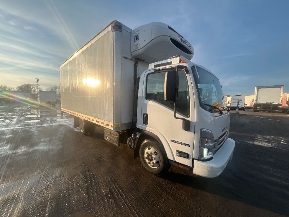 Refrigerated Truck-Light and Medium Duty Trucks-Isuzu-2023-NPR-Londonderry-NH-71,068\n\t\tmiles-$ 59,250 - Image 1