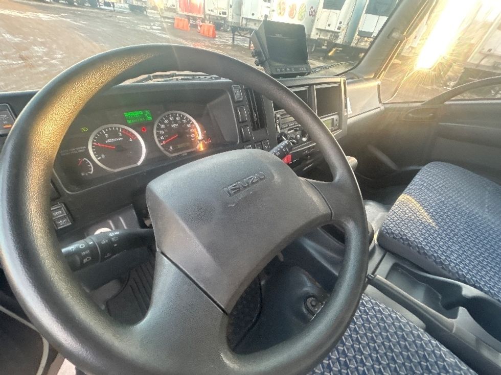 Refrigerated Truck-Light and Medium Duty Trucks-Isuzu-2023-NPR-Londonderry-NH-71,068\n\t\tmiles-$ 59,250 - Image 17