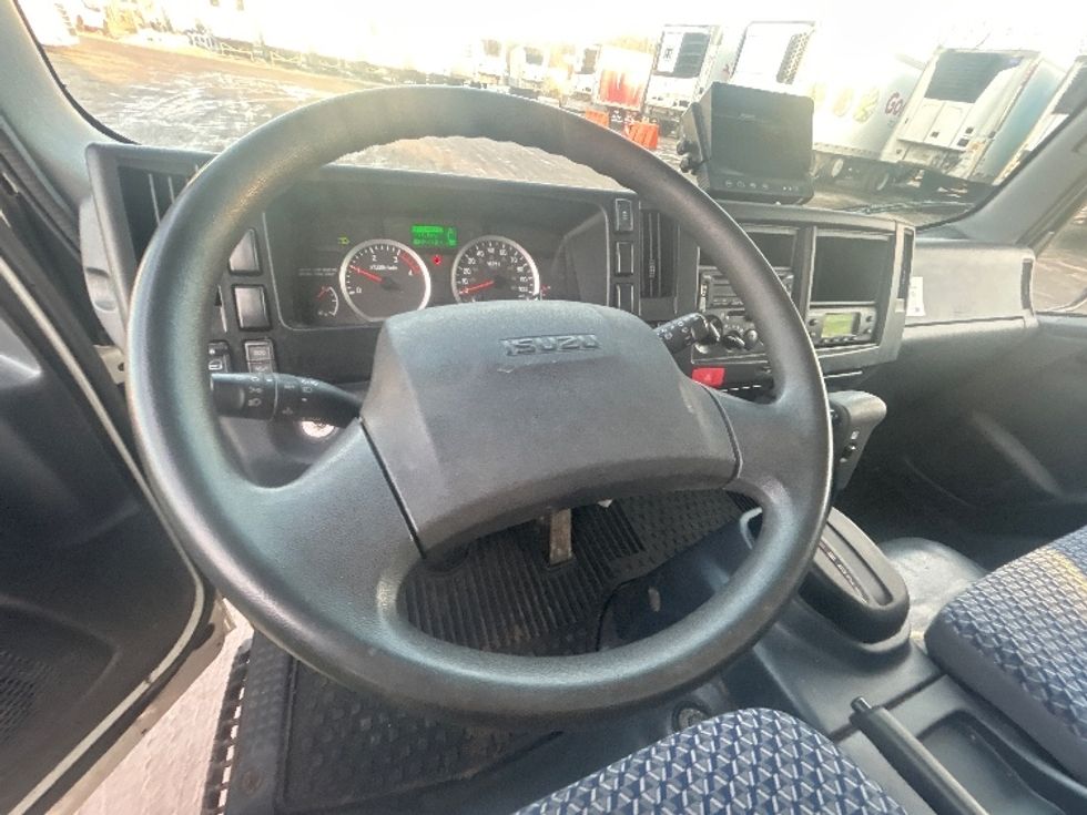 Refrigerated Truck-Light and Medium Duty Trucks-Isuzu-2023-NPR-Londonderry-NH-71,068\n\t\tmiles-$ 59,250 - Image 18