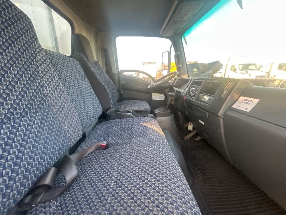 Refrigerated Truck-Light and Medium Duty Trucks-Isuzu-2023-NPR-Londonderry-NH-71,068\n\t\tmiles-$ 59,250 - Image 22