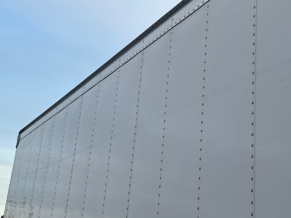 Refrigerated Truck-Light and Medium Duty Trucks-Isuzu-2023-NPR-Londonderry-NH-71,068\n\t\tmiles-$ 59,250 - Image 26