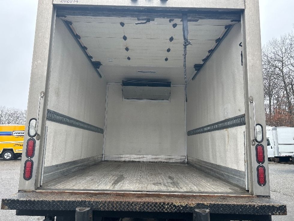Refrigerated Truck-Light and Medium Duty Trucks-Isuzu-2023-NPRXD-Braintree-MA-156,036\n\t\tmiles-$ 47,000 - Image 10