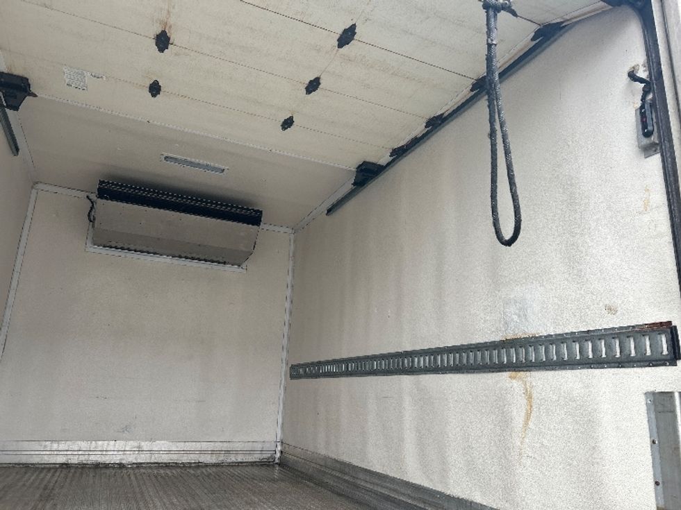 Refrigerated Truck-Light and Medium Duty Trucks-Isuzu-2023-NPRXD-Braintree-MA-156,036\n\t\tmiles-$ 47,000 - Image 12