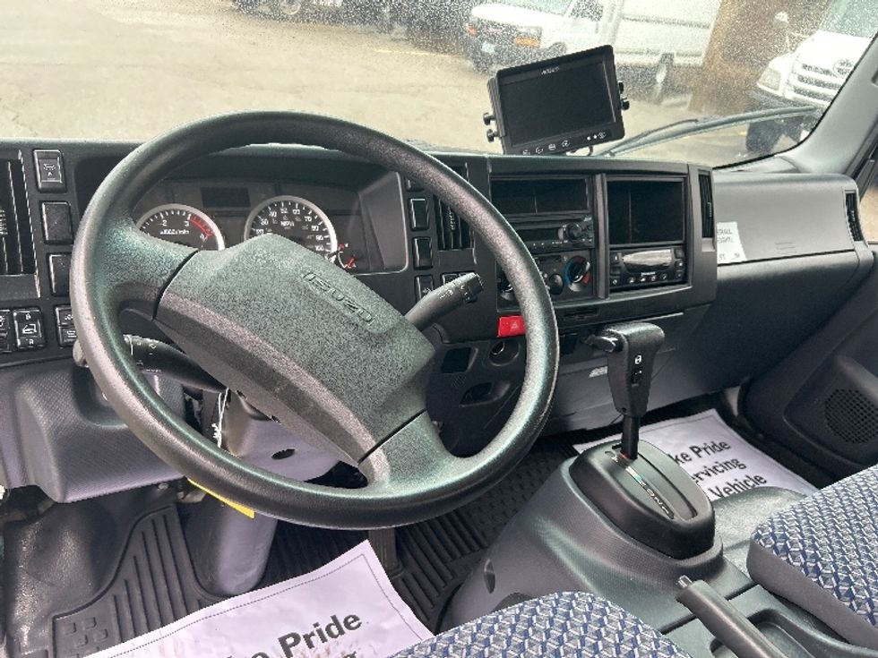 Refrigerated Truck-Light and Medium Duty Trucks-Isuzu-2023-NPRXD-Braintree-MA-156,036\n\t\tmiles-$ 47,000 - Image 17