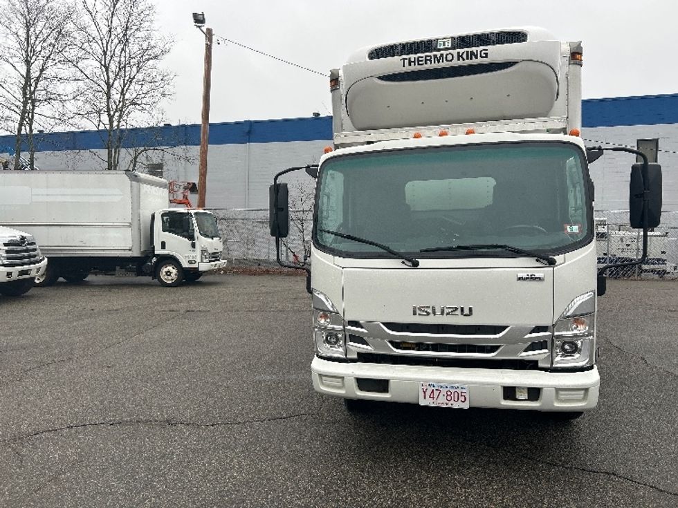 Refrigerated Truck-Light and Medium Duty Trucks-Isuzu-2023-NPRXD-Braintree-MA-156,036\n\t\tmiles-$ 47,000 - Image 2