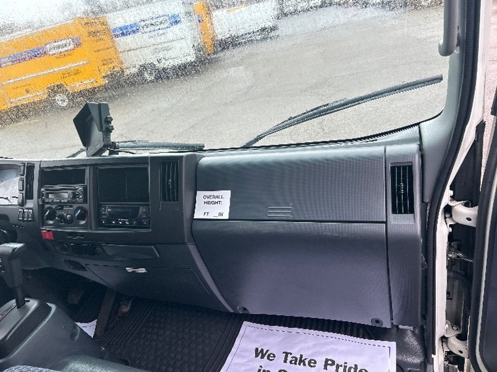 Refrigerated Truck-Light and Medium Duty Trucks-Isuzu-2023-NPRXD-Braintree-MA-156,036\n\t\tmiles-$ 47,000 - Image 21