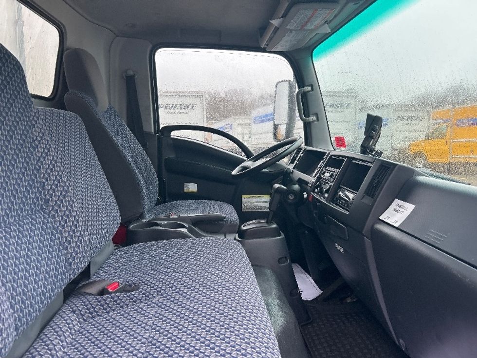 Refrigerated Truck-Light and Medium Duty Trucks-Isuzu-2023-NPRXD-Braintree-MA-156,036\n\t\tmiles-$ 47,000 - Image 22