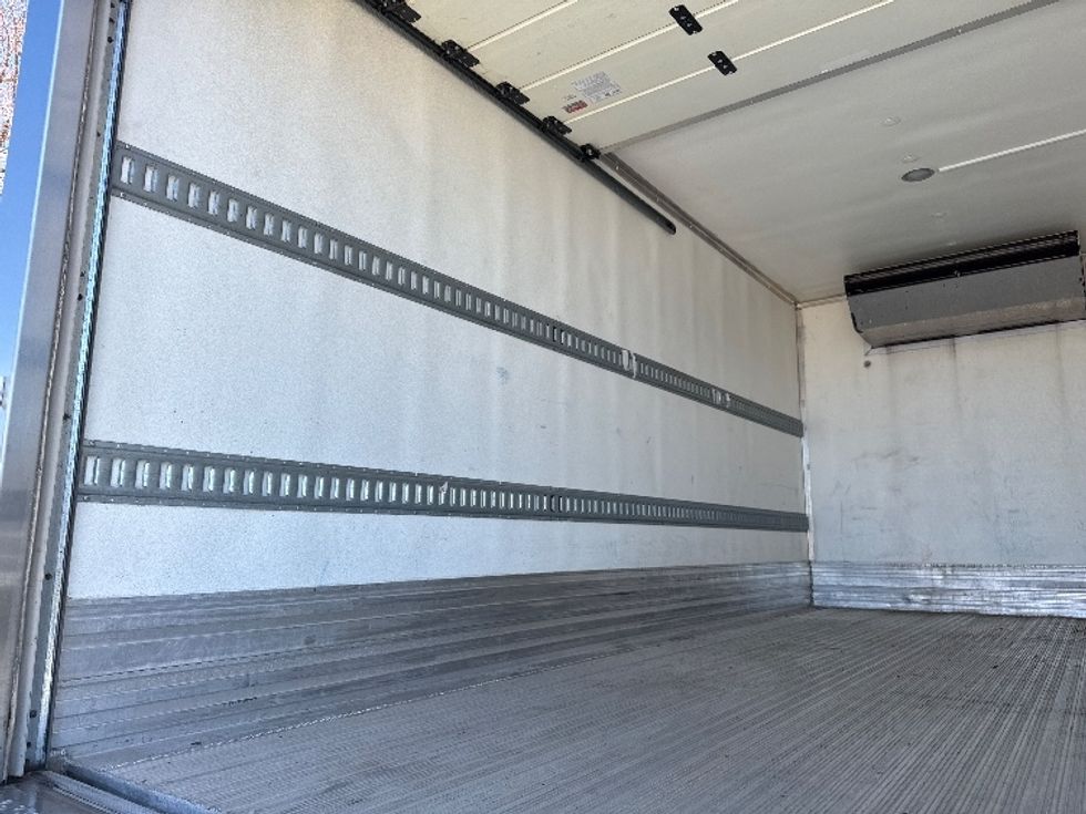 Refrigerated Truck-Light and Medium Duty Trucks-Isuzu-2023-NRR-Garland-TX-38,111\n\t\tmiles-$ 72,250 - Image 11