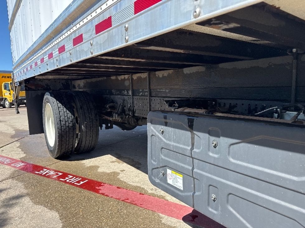 Refrigerated Truck-Light and Medium Duty Trucks-Isuzu-2023-NRR-Garland-TX-38,111\n\t\tmiles-$ 72,250 - Image 14