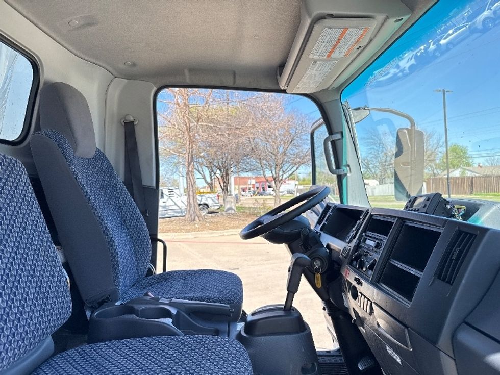 Refrigerated Truck-Light and Medium Duty Trucks-Isuzu-2023-NRR-Garland-TX-38,111\n\t\tmiles-$ 72,250 - Image 22