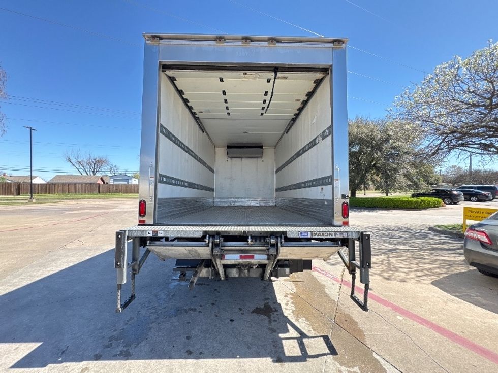 Refrigerated Truck-Light and Medium Duty Trucks-Isuzu-2023-NRR-Garland-TX-38,111\n\t\tmiles-$ 72,250 - Image 8