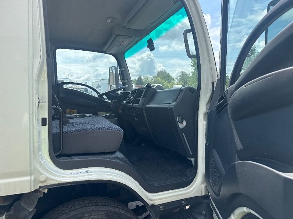 Refrigerated Truck-Light and Medium Duty Trucks-Isuzu-2023-NRR-Twinsburg-OH-82,174\n\t\tmiles-$ 69,750 - Image 20