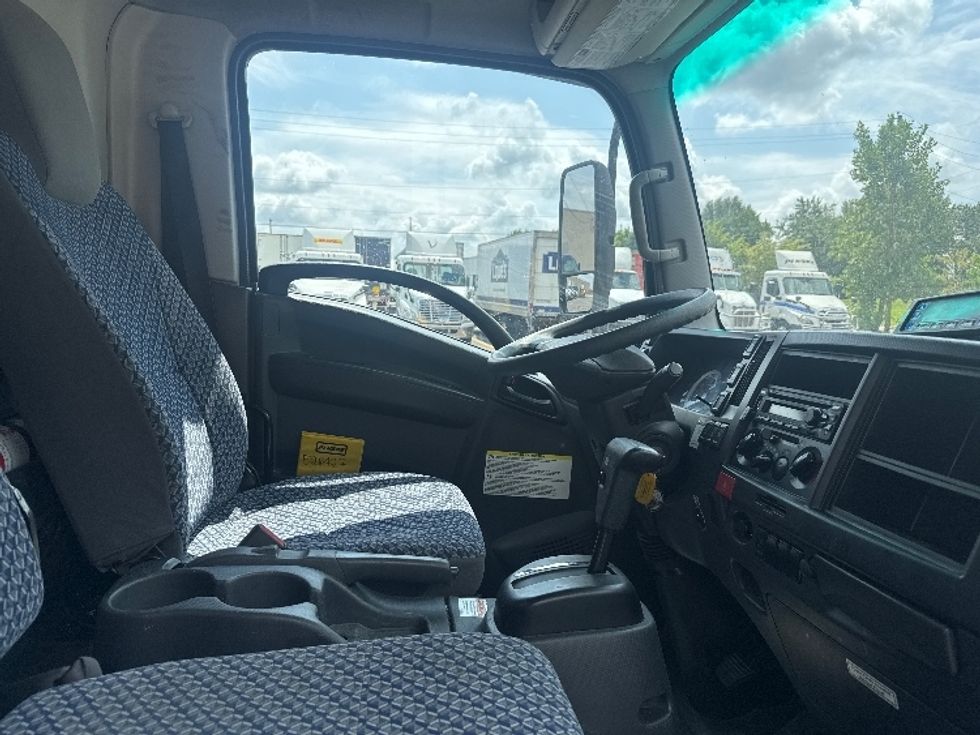 Refrigerated Truck-Light and Medium Duty Trucks-Isuzu-2023-NRR-Twinsburg-OH-82,174\n\t\tmiles-$ 69,750 - Image 22