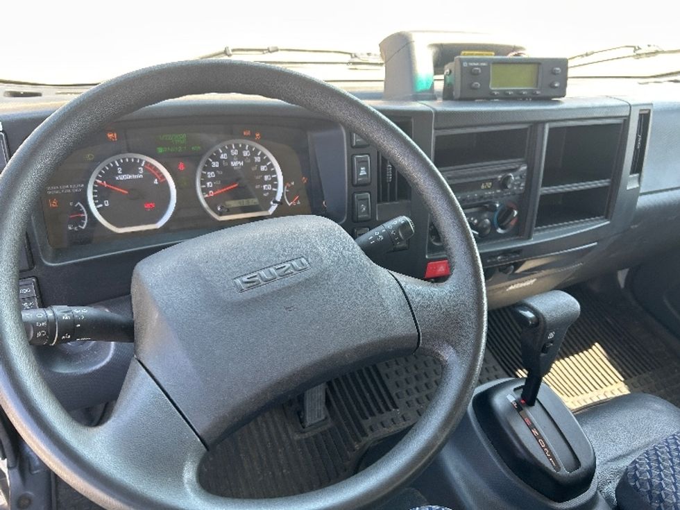 Refrigerated Truck-Light and Medium Duty Trucks-Isuzu-2023-NRR-Zelienople-PA-43,161\n\t\tmiles-$ 71,500 - Image 17