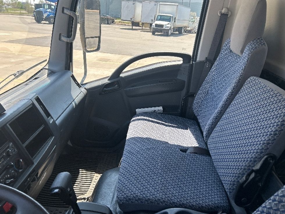 Refrigerated Truck-Light and Medium Duty Trucks-Isuzu-2023-NRR-Zelienople-PA-43,161\n\t\tmiles-$ 71,500 - Image 19