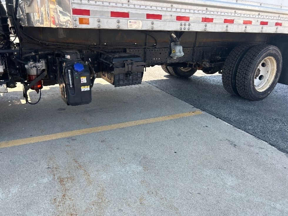 Refrigerated Truck-Light and Medium Duty Trucks-Isuzu-2023-NRR-Zelienople-PA-43,161\n\t\tmiles-$ 71,500 - Image 5