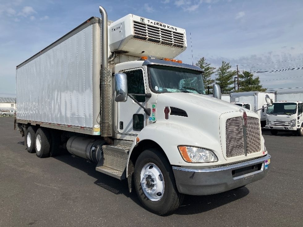 Refrigerated Truck-Light and Medium Duty Trucks-Kenworth-2012-T370-South Plainfield-NJ-272,192\n\t\tmiles-$ 31,000 - Image 1