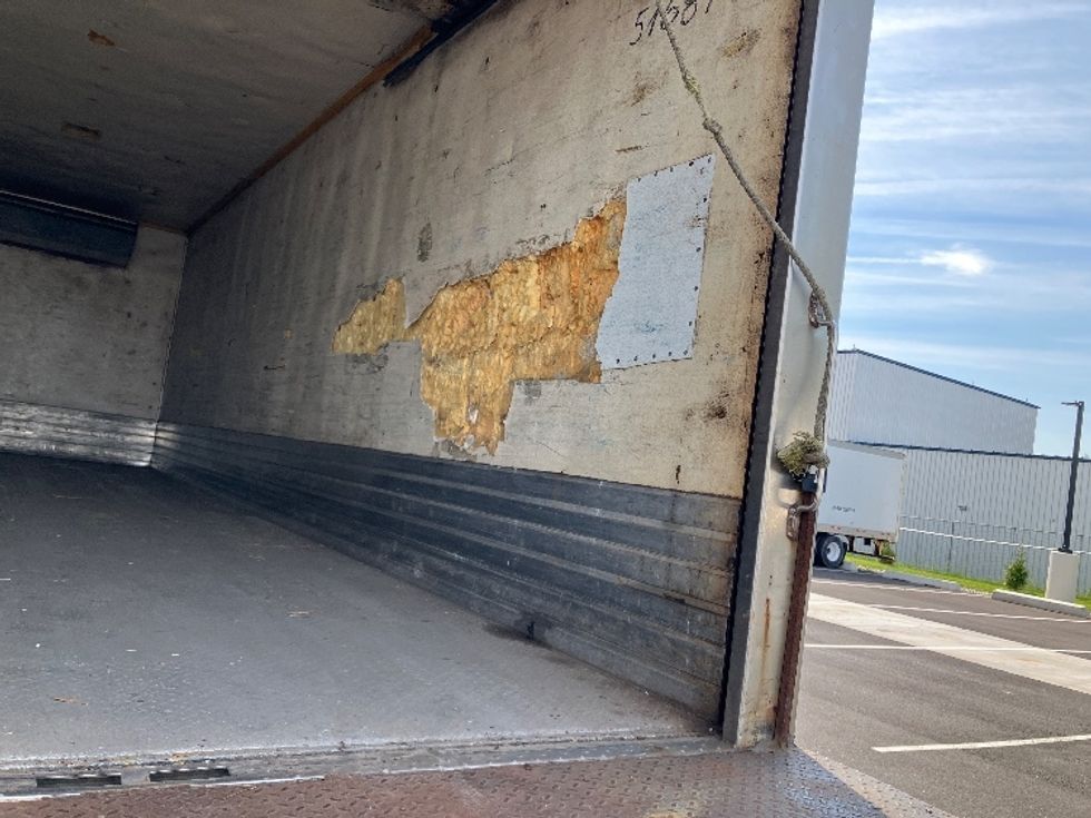 Refrigerated Truck-Light and Medium Duty Trucks-Kenworth-2012-T370-South Plainfield-NJ-272,192\n\t\tmiles-$ 31,000 - Image 12