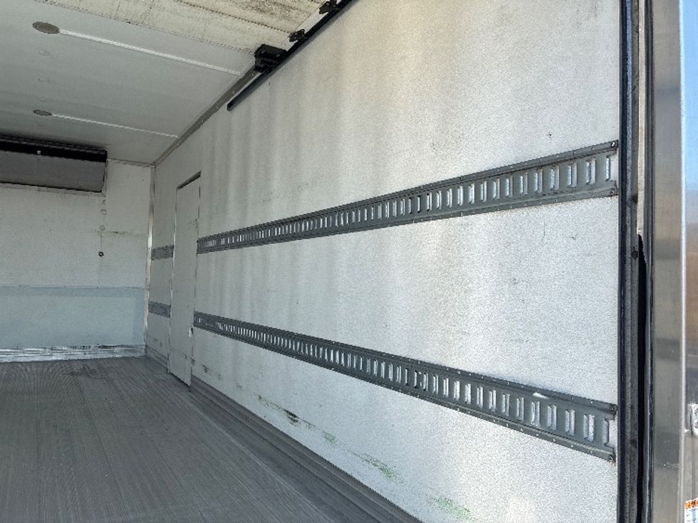 Refrigerated Truck-Light and Medium Duty Trucks-Kenworth-2017-T370-West Sacramento-CA-182,585\n\t\tmiles-$ 44,750 - Image 12