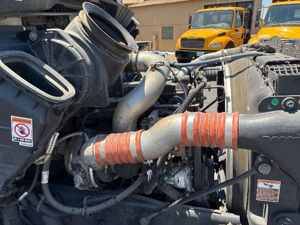 Refrigerated Truck-Light and Medium Duty Trucks-Kenworth-2017-T370-West Sacramento-CA-182,585\n\t\tmiles-$ 44,750 - Image 23