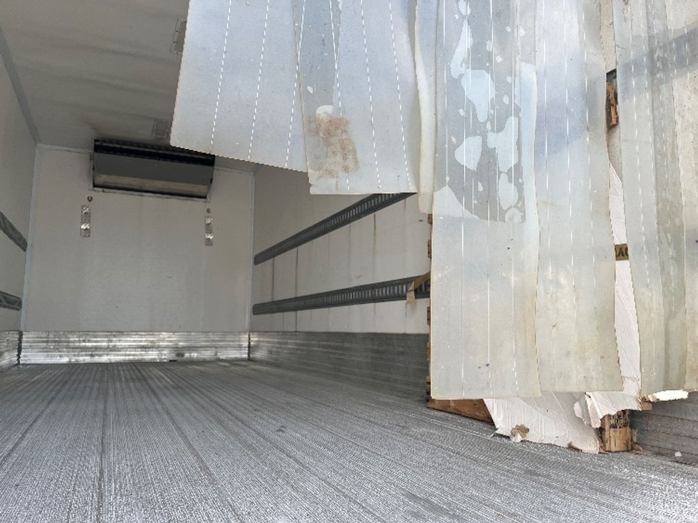 Refrigerated Truck-Light and Medium Duty Trucks-Kenworth-2018-T370-Ottawa-ON-469,249\n\t\tkm-$ 24,000 - Image 12