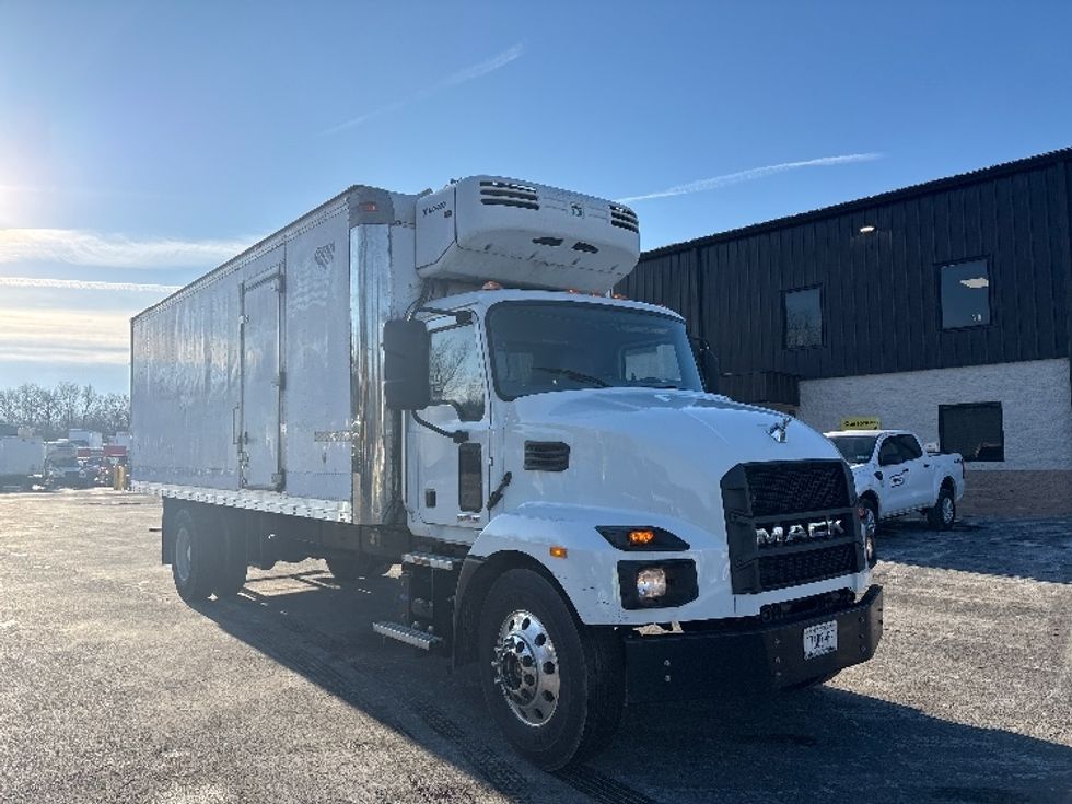 Refrigerated Truck-Light and Medium Duty Trucks-Mack-2022-MD7-Montgomery-NY-161,904\n\t\tmiles-$ 48,750 - Image 1