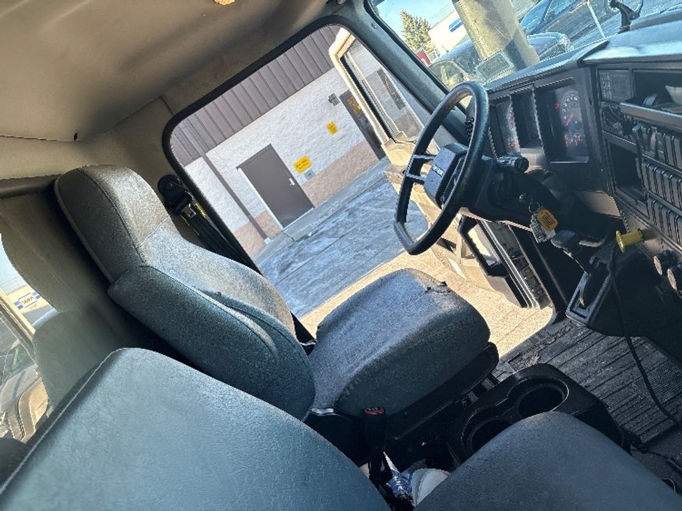 Refrigerated Truck-Light and Medium Duty Trucks-Mack-2022-MD7-Montgomery-NY-161,904\n\t\tmiles-$ 48,750 - Image 22