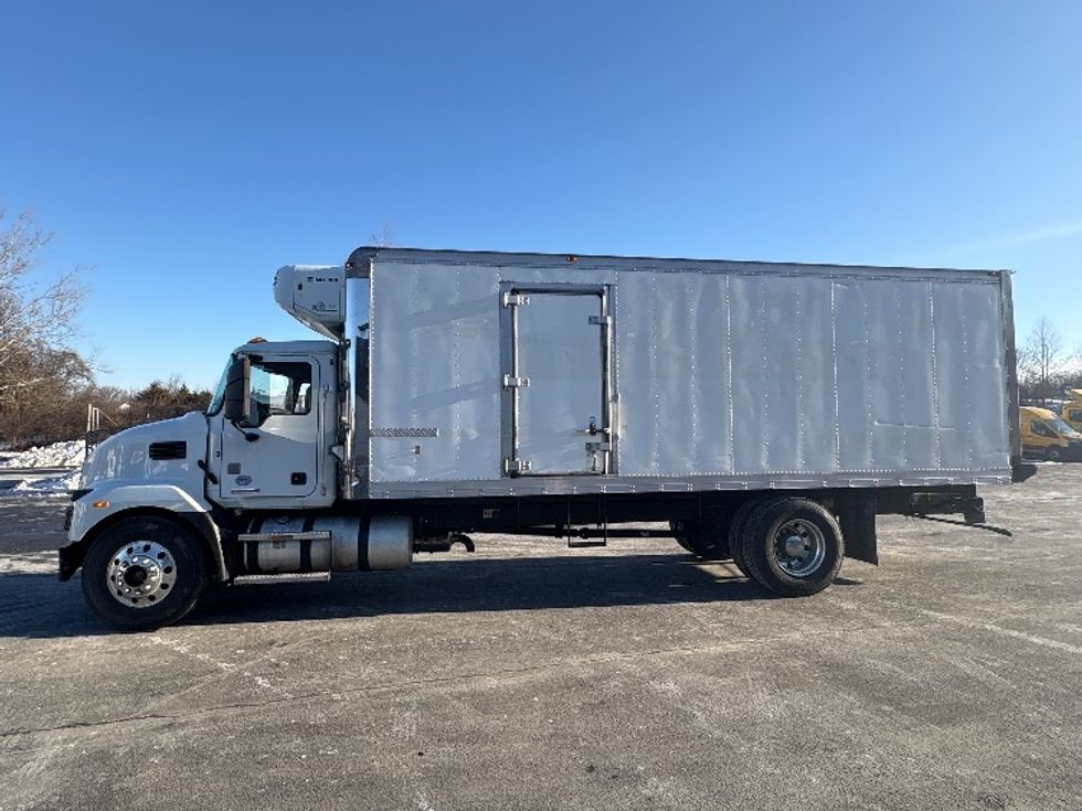 Refrigerated Truck-Light and Medium Duty Trucks-Mack-2022-MD7-Montgomery-NY-161,904\n\t\tmiles-$ 48,750 - Image 4