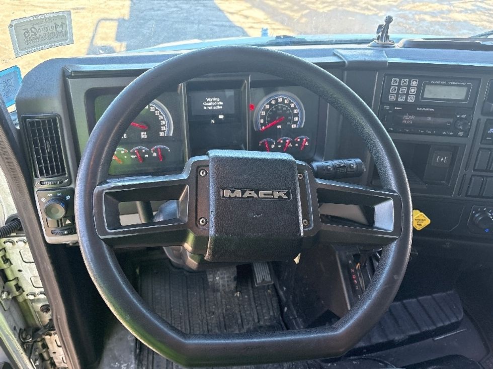 Refrigerated Truck-Light and Medium Duty Trucks-Mack-2022-MD7-Montgomery-NY-162,075\n\t\tmiles-$ 52,500 - Image 18