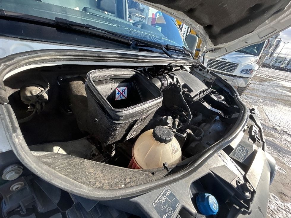 Refrigerated Truck-Light and Medium Duty Trucks-Mercedes-2020-Sprinter-Montreal-PQ-165,222\n\t\tkm-$ 38,500 - Image 20