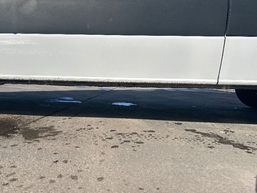 Refrigerated Truck-Light and Medium Duty Trucks-Mercedes-2020-Sprinter-Montreal-PQ-165,222\n\t\tkm-$ 38,500 - Image 4