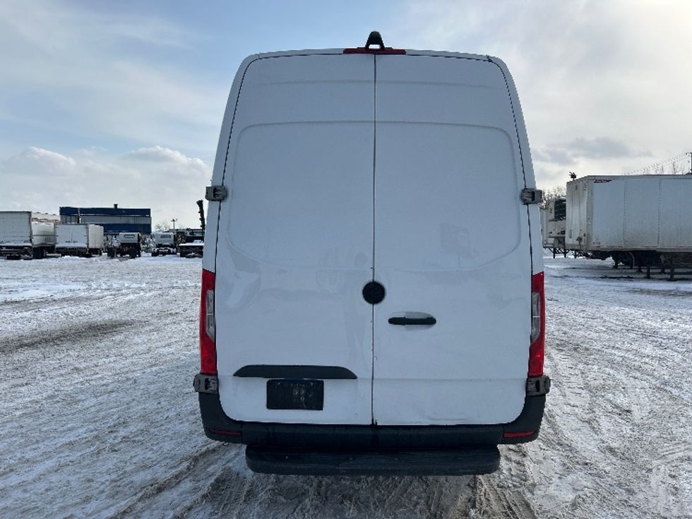 Refrigerated Truck-Light and Medium Duty Trucks-Mercedes-2020-Sprinter-Montreal-PQ-170,491\n\t\tkm-$ 38,500 - Image 7