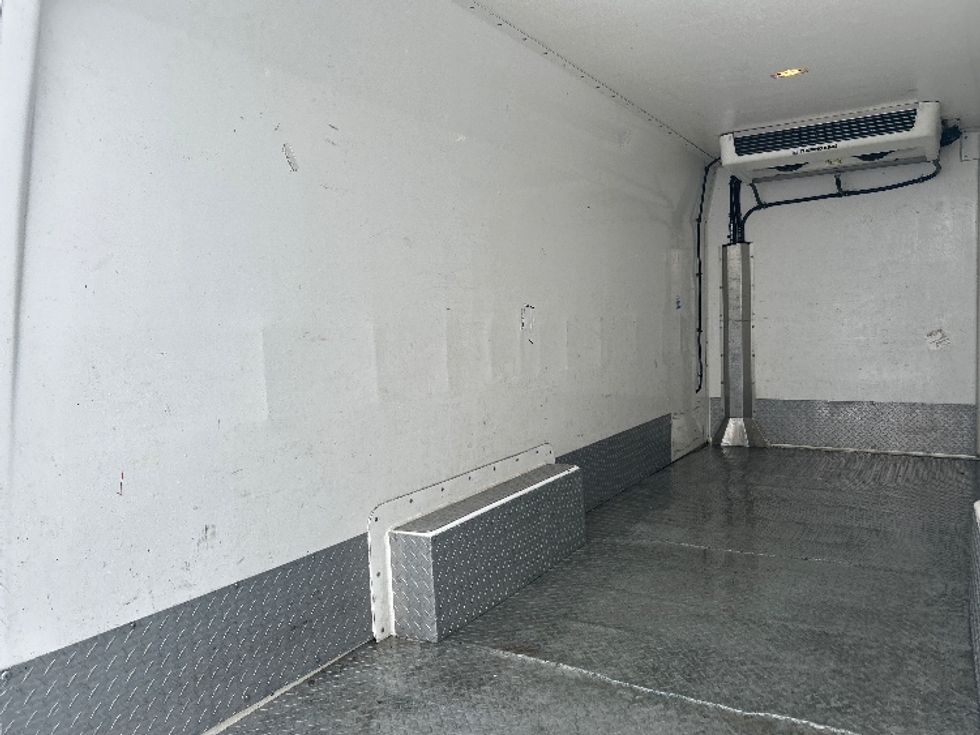 Refrigerated Truck-Light and Medium Duty Trucks-Mercedes-2020-Sprinter-Montreal-PQ-170,599\n\t\tkm-$ 38,500 - Image 11